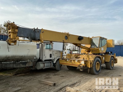 Grove RT530DXL 4x4x4 Rough Terrain Crane