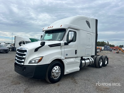 2019 Freightliner Cascadia 126 6x4 تراكتور شاحنة كابينة النوم (ثنائية المحور)
