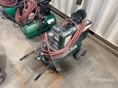 Rolair 5520K17 7.3 cfm Electric 20 gal Air Compressor