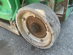 Châssis with Left Rear Tire