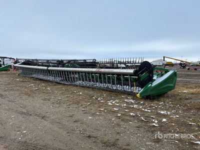 2023 John Deere HD50F 50 ft Hinged Draper Tête de moissonneuse-batteuse