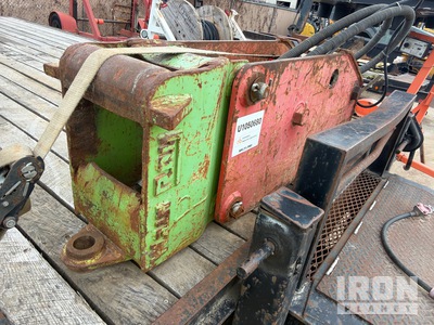 75 in Hydraulic Breaker - Fits John Deere 410