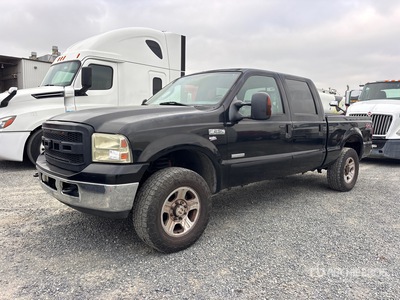 2005 Ford F-250 Lariat 4x4 Crew Cab بيك اب