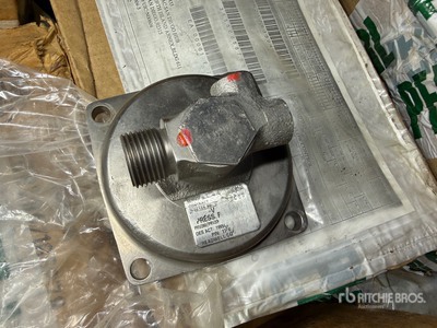 Lot of (22) Flow Control Regulator
