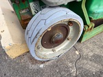 Podwozie with Right Rear Tire