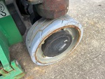 Podwozie with Right Front Tire