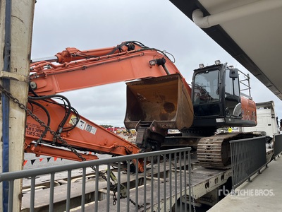 Hitachi ZX260LC-5B Tracked Excavator