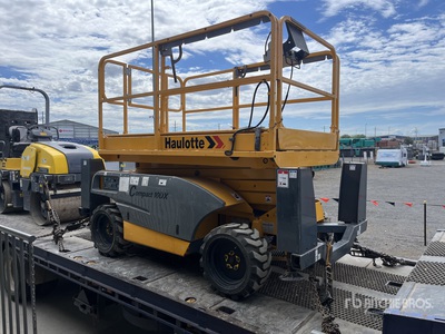 2018 Haulotte 10DX Scissor Lift