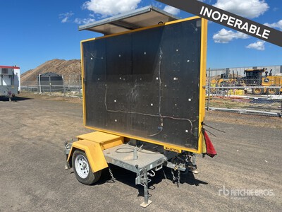 2015 Bartco VM-C-C5-ASM Solar Message Board (Inoperable)