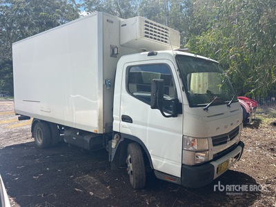2011 Mitsubishi Fuso Canter 4x2 Crew Cab Refrigerated Truck