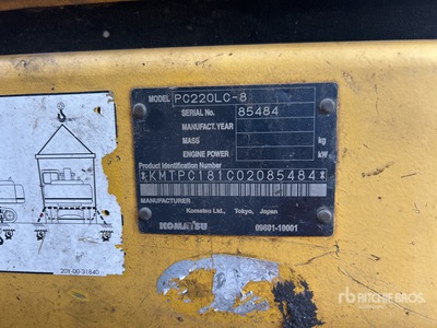 Komatsu PC220LC8 Tracked Excavator