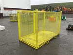 General Appearance with Bild, Ecke hinten links