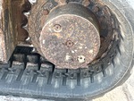 Drivetrain with Left Final Drive