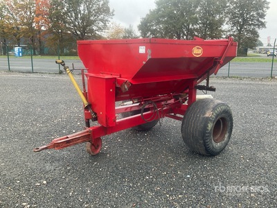 Vicon S/A Pull-Type Fertilizer Spreader
