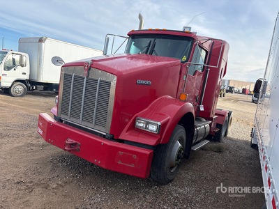 2016 Kenworth T800B 6x4 Ciągnik siodłowy T/A z kabiną sypialną