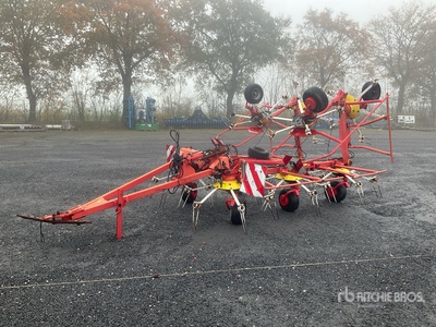 Poettinger EuroHit 130A Hay Tedder