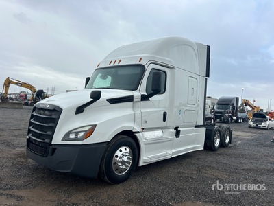 2018 Freightliner Cascadia 126 6x4 3- Achs Sattelzugmaschine mit Schlafkabine