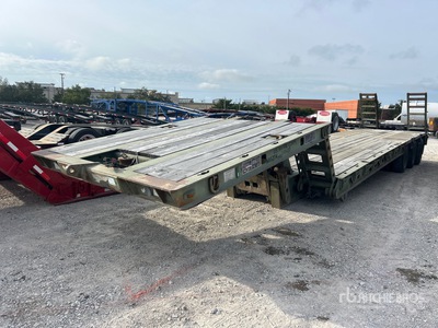 1999 Kalyn 40 ft Tri/A Folding Neck Trailer