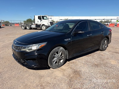 2019 Kia Optima Samochód