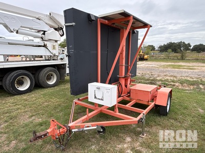 2010 Wanco WTMMB-SLL Solar Message Board