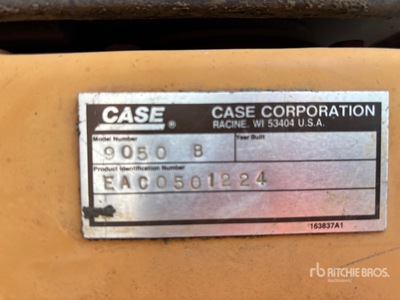Case 9050B Tracked Excavator