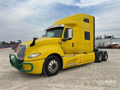 2020 International LT625 6x4 Cabeza Tractora Cabina Dormitorio