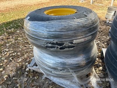 Quantity of (2) Goodyear 16.5L-16.1F1 Reifen (Unused)