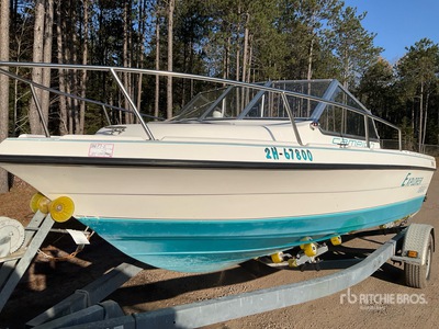 1995 Campion 188 Explorer Cuddy Cabin Boat