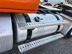 4 Underbody - Truck with 