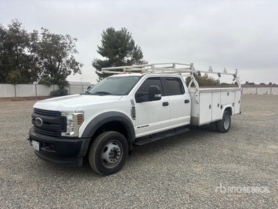 2018 Ford F-550 XL 4x4 Crew Cab Utility Truck