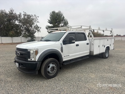 2018 Ford F-550 XL 4x4 Crew Cab ユーティリティトラック