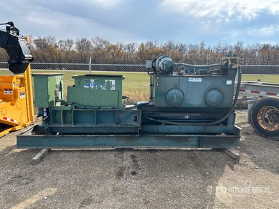 International Skid Mounted Square Baler