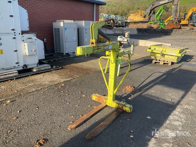 2018 Conquip CA103-02000 Crane Pallet Forks