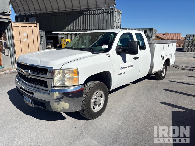 2010 Chevrolet Silverado 2500HD 4x2 Extended Cab Utility Truck