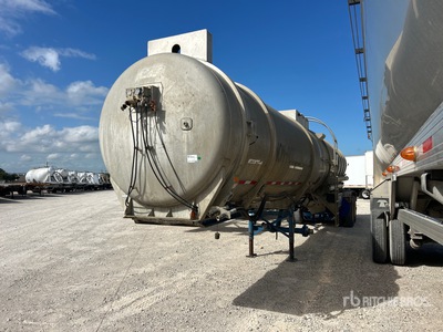 1983 Trailmaster Tanks 7709 T/A Water Tank Trailer