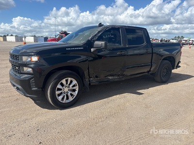 2021 Cheverolet Silverado 1500 4x2 Crew Cab بيك اب