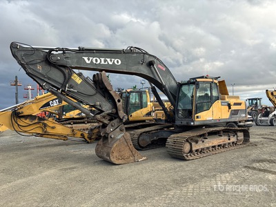 Volvo EC300DL Tracked Excavator