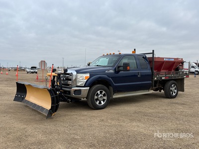 2011 Ford F-350 XLT 4x4 Extended Cab Snow Plow Truck