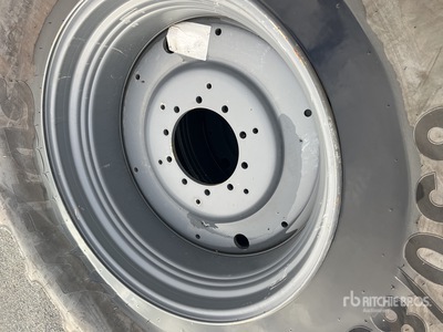 Quantity of (2) Mitas 650/85 R38 Ruedas
