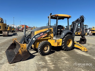 2018 John Deere 410L 4x4 Backhoe Loader