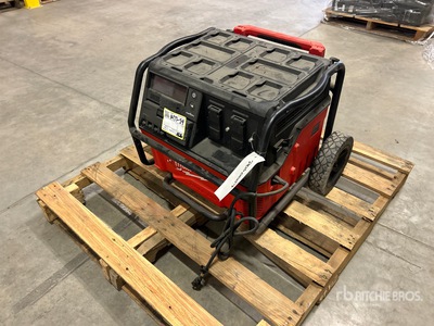 Milwaukee 2.5 kW Generator Set