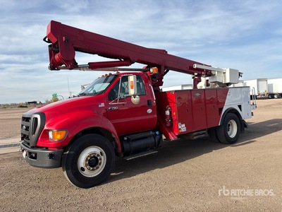 2011 Ford F-750 4x2 高所作業車