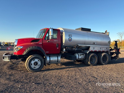 2012 International 7600 6x4 Asphalt Distributor Truck