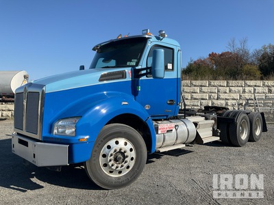 2020 Kenworth T880 6x4 T/A Dagcabine Trekker