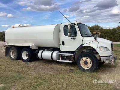 2014 Freightliner M2 106 4000 gal 6x4 Water Truck