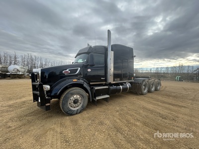 2025 Peterbilt 567 8x6 Ciągnik siodłowy z kabiną sypialną Tri/A