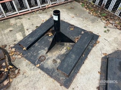 Breaker Stand
