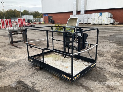 2014 Manitou Nacelle 2MT FIXE Telehandler Personnel Basket