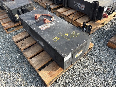 Eaton Fuller  A-8103 Hybrid バッテリー
