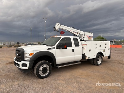 2016 Ford F-550 4x4 Extended Cab Service Truck
